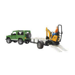 Samochód Land Rover z lawetą i minikoparką JCB 8010 CTS Bruder 02593 - widok z przodu
