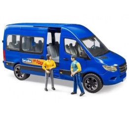 Samochód MB Sprinter dostawczy z kierowcą Bruder 02681 - widok z przodu